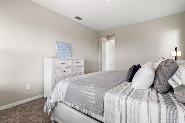 Building Photo - 9312 Tequila Sunrise Dr