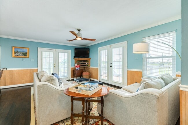 Building Photo - 4025 6th St