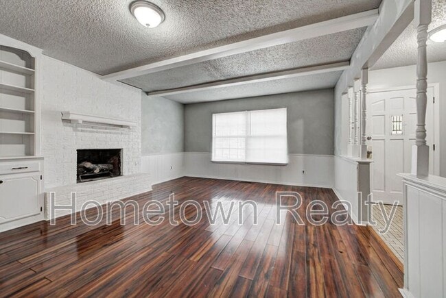 Building Photo - 605 W Clarke St