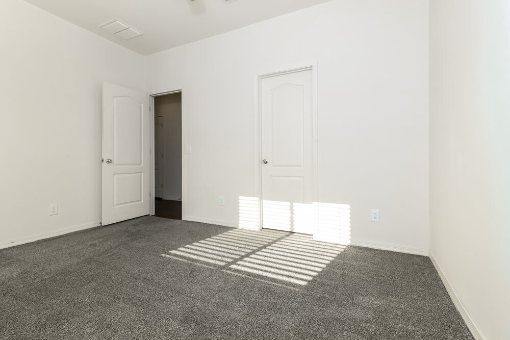 Building Photo - 8224 W Encinas Ln