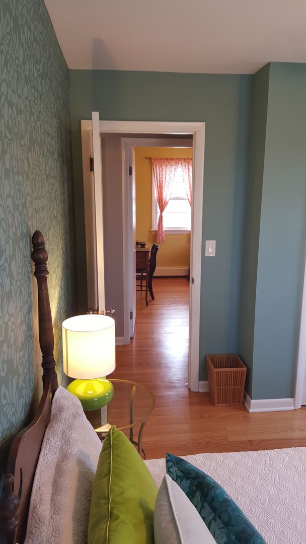 Building Photo - Incredibly well maintained rancher in Monrovia available mid June!