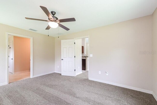 Building Photo - 419 Marion Oaks Pass