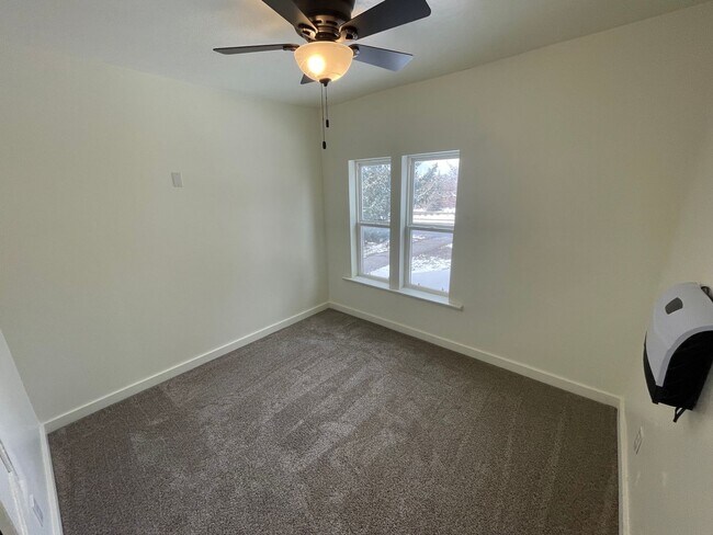 Building Photo - Charming home in Beautiful Brigham City!