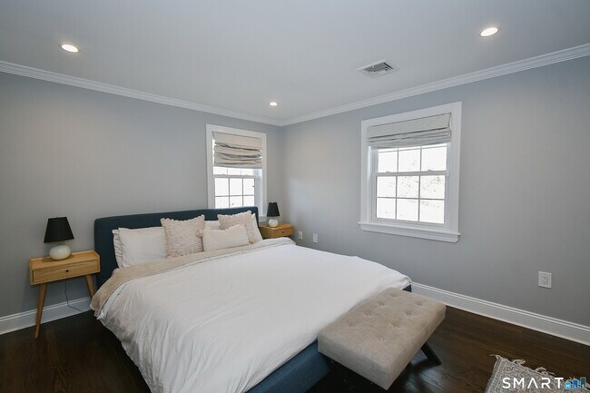 Building Photo - 50 1/2 Mountain Spring Rd