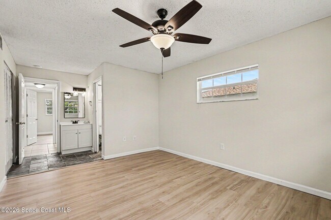 Building Photo - 3135 Shady Dell Ln