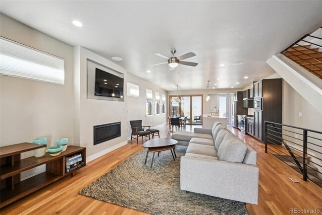 Building Photo - Rare University/Observatory Park 4 Plus Bed, 4.5 Bath Home