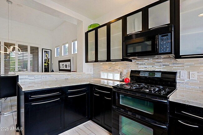 Building Photo - 32748 N 69th St