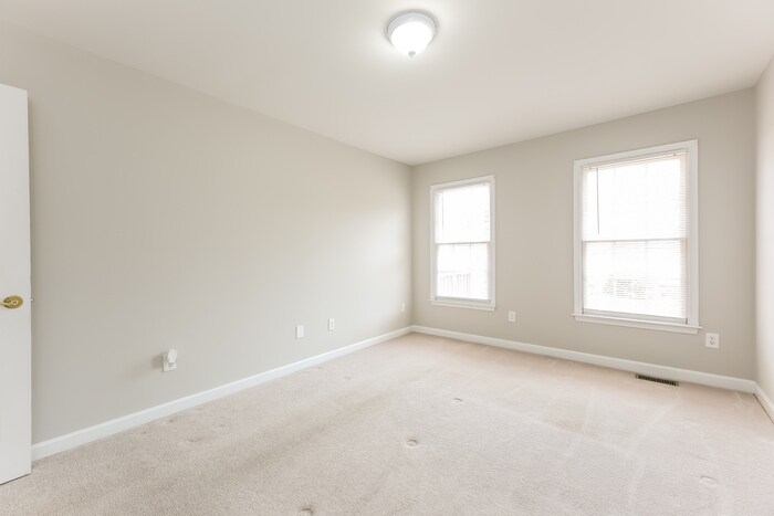 Building Photo - 2 Capstone Ct