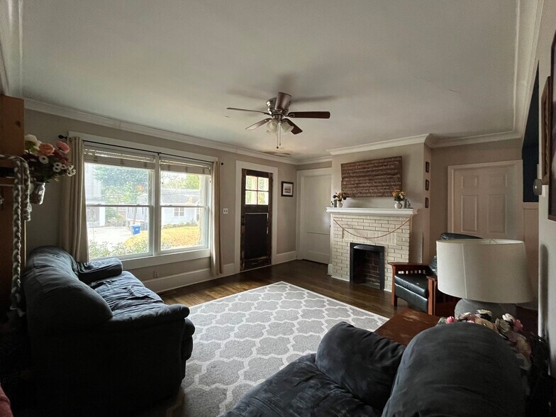 Building Photo - 1260 Francis St NW