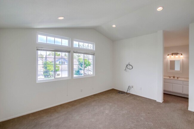 Building Photo - 10556 Kemerton Rd