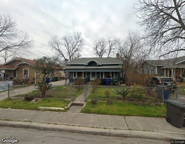 Building Photo - 1118 Santa Anna