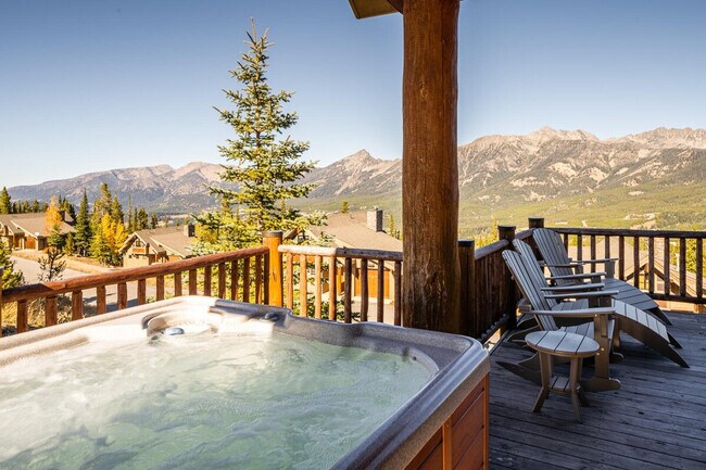 Building Photo - 5 Bandit Way