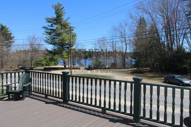Building Photo - 94 Lakeshore Dr