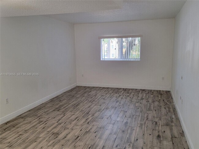 Building Photo - 8250 SW 149th Ct