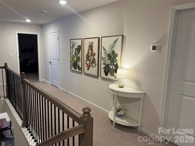 Building Photo - 1058 Thoroughbred Dr.