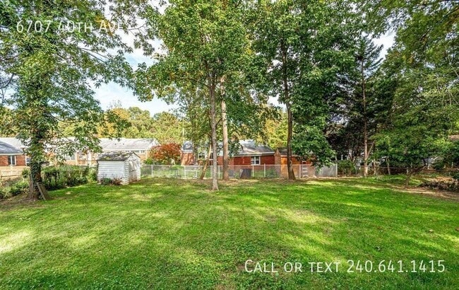 Building Photo - 6707 40th Ave