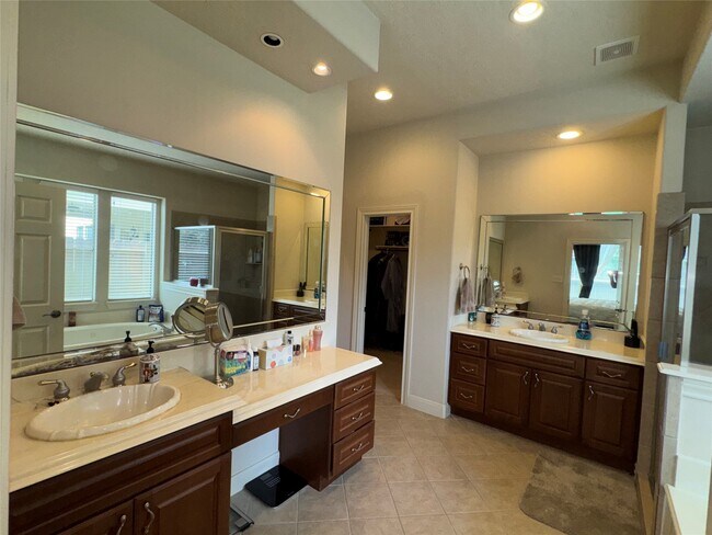 Building Photo - 3606 Quiet Meadow Ct