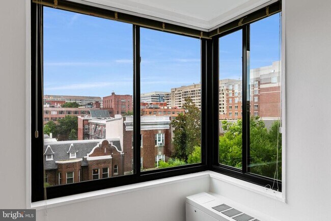 Building Photo - 2030 F St NW
