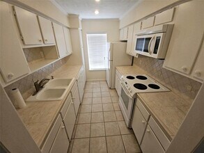 Building Photo - 2350 Bering Dr