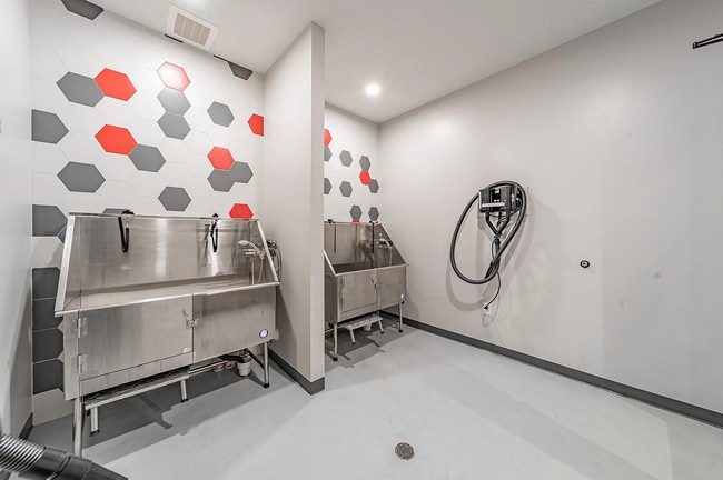 Building Photo - 2001 Startown Rd