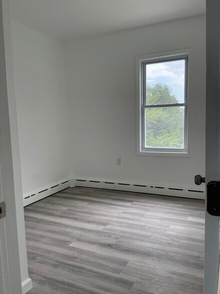 Building Photo - 42 Lanza Ave