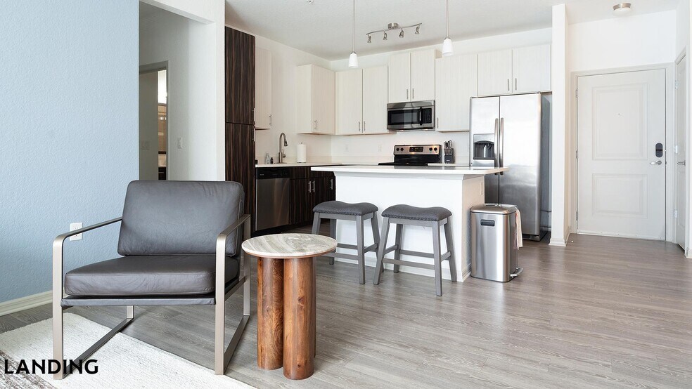 Building Photo - 9301 Summit Centre Way