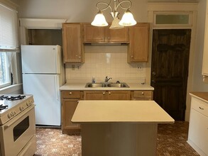 Building Photo - 1509 W Main St