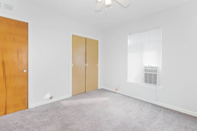 Building Photo - 463 Cherry Ridge Dr