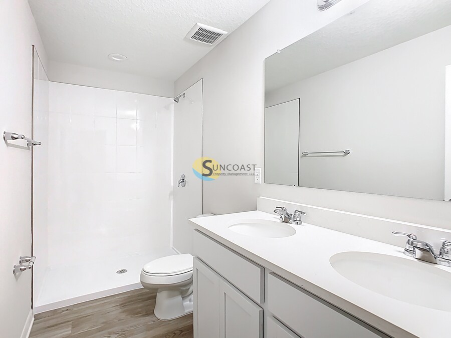 Building Photo - 3821 SW 43rd Ct