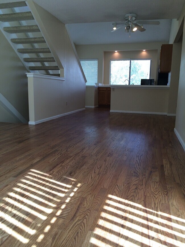 Building Photo - 4015 F Autumn Heights Drive