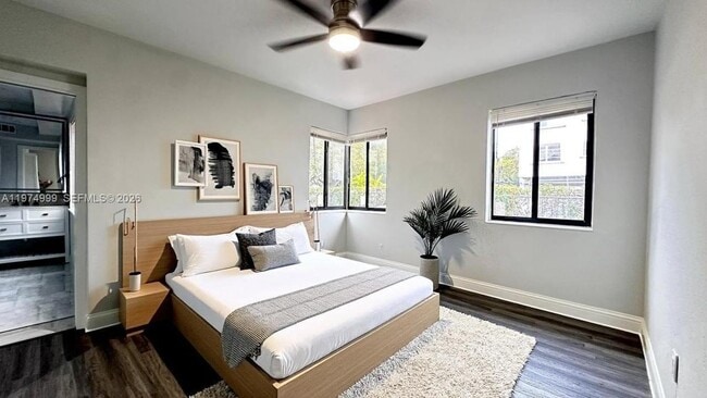 Building Photo - 320 SW 29th Rd