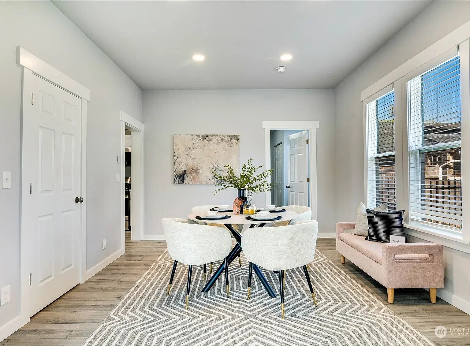 Building Photo - 640 N Anderson St