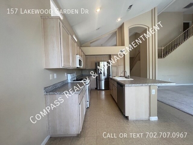 Building Photo - 157 Lakewood Garden Dr