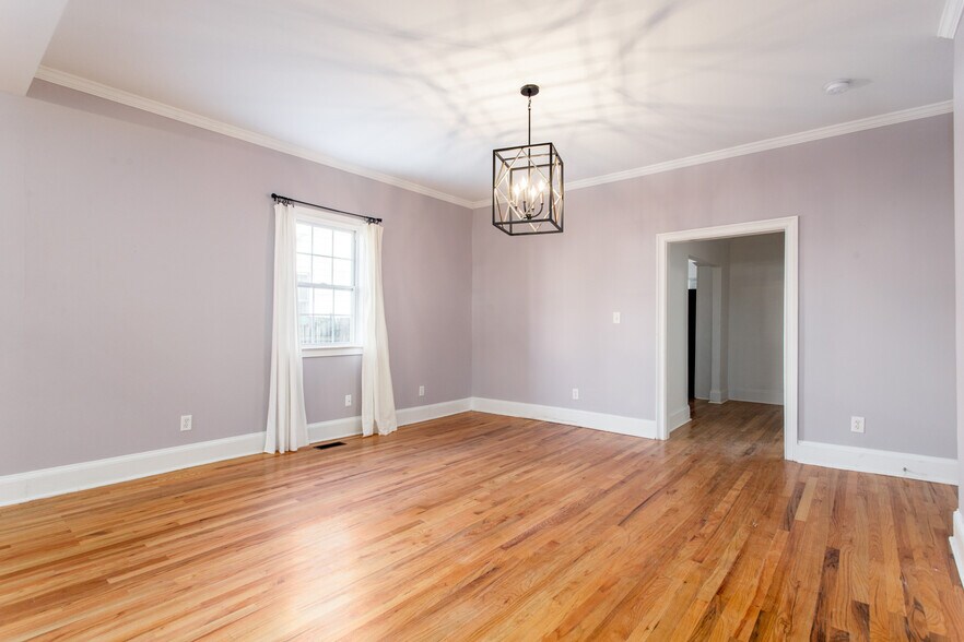 Building Photo - 83 Ormond St SE