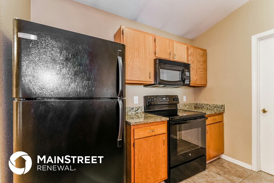 Building Photo - 4206 Village Trace Blvd