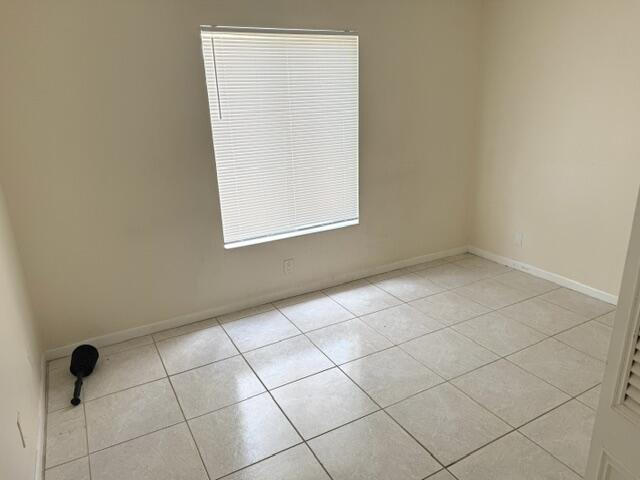 Building Photo - 202 Foxtail Dr