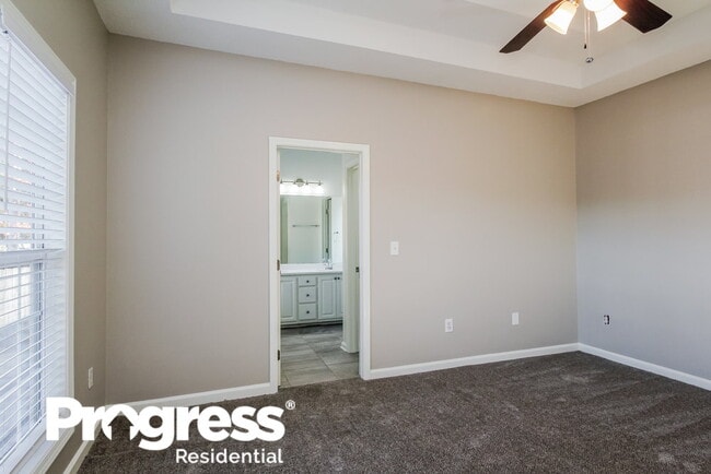 Building Photo - 109 Laurel Springs Dr