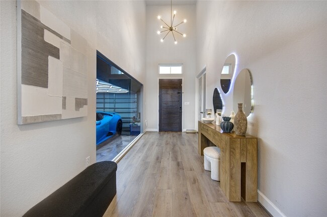 Building Photo - 1815 Longcroft Ln