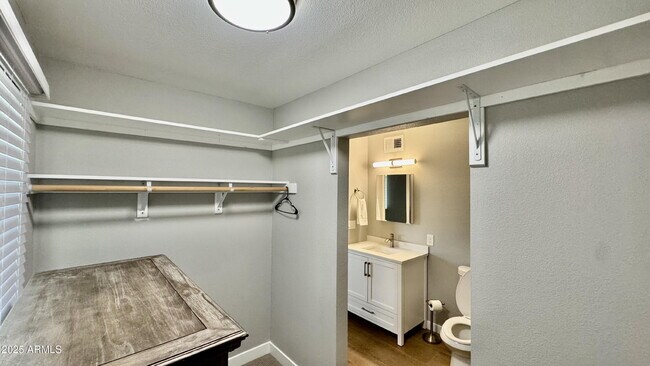 Building Photo - 8516 E McDonald Dr