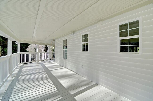 Building Photo - 12485 Reinhardt College Pkwy