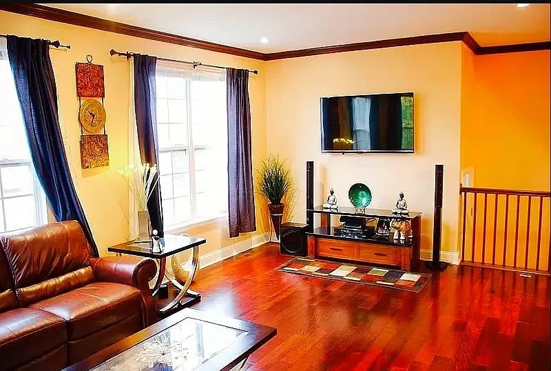 Building Photo - 576 Declaration Ln