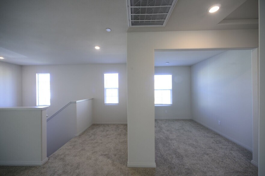 Building Photo - 26596 Platte Rd