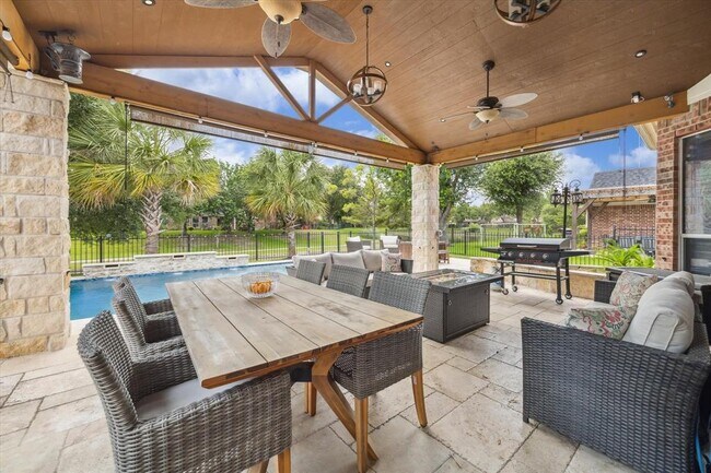 Building Photo - 9510 Comstock Meadows Dr