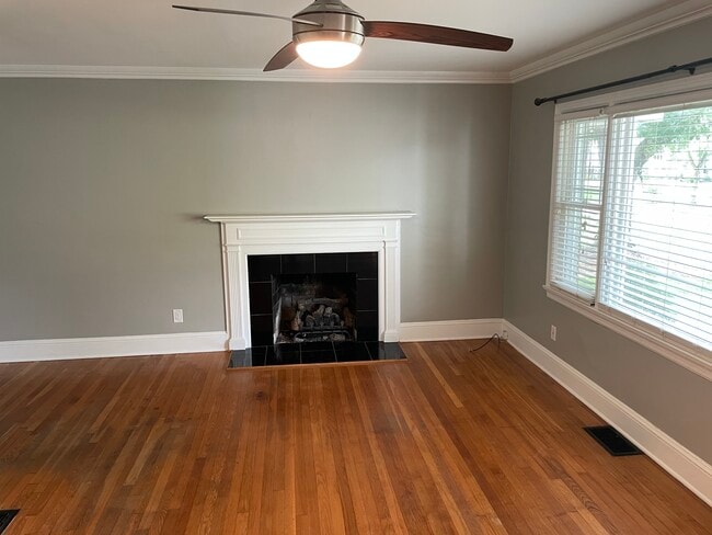 Building Photo - 1027 Habersham Dr