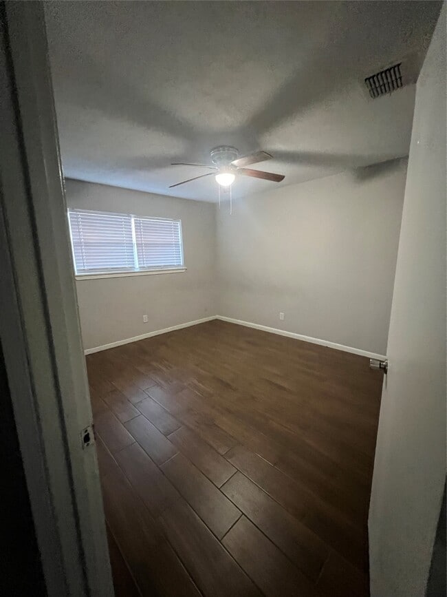 Building Photo - 3342 Burke Rd