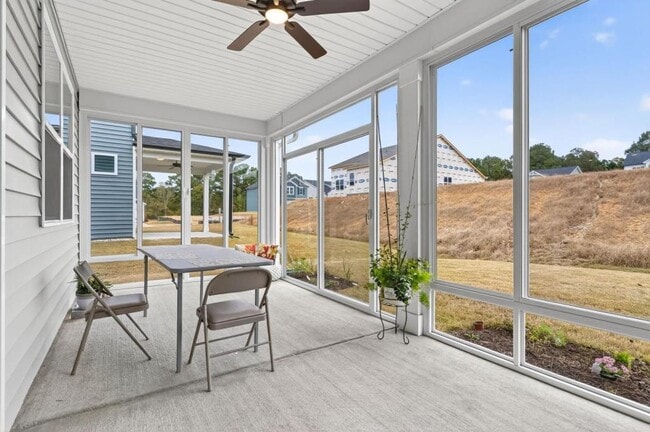 Building Photo - 163 Little Crk Dr