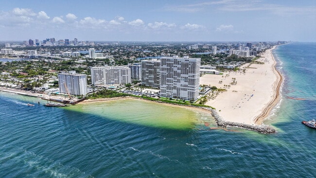 Building Photo - 2000 S Ocean Dr