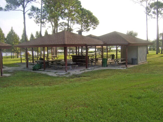 Building Photo - Spectacular 1BR/1BA Condo in the heart of ...