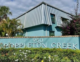 Building Photo - 950 S Kanner Hwy