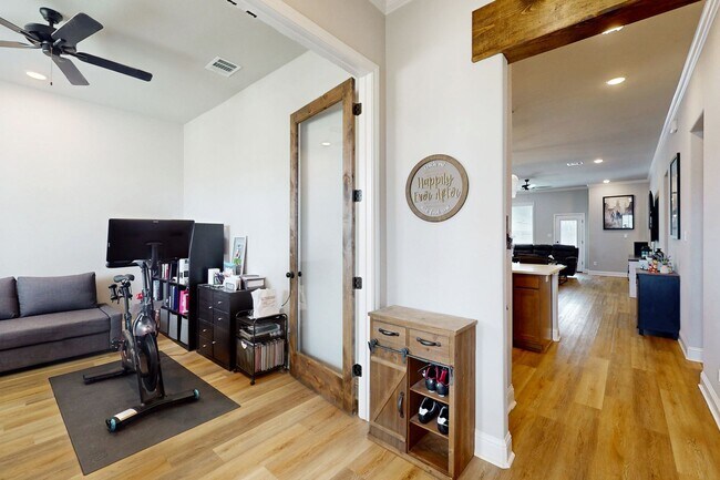 Building Photo - Spectacular Home in Southern Pointe!!